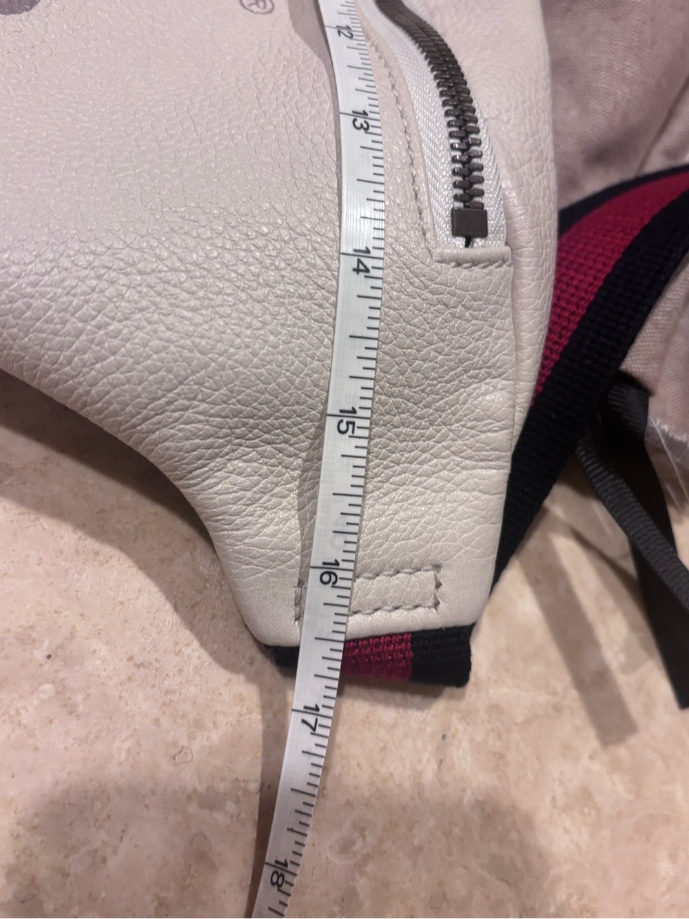 COA Authentic Gucci Unisex Large Bum Bag - Pristine Condition - Picture 6 of 10